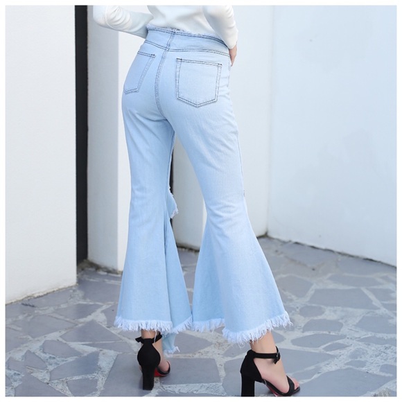 Flared Leg Torn Long Side Ruffle Jeans - Picture 3 of 8